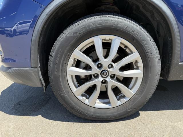 used 2019 Nissan Rogue car, priced at $18,731