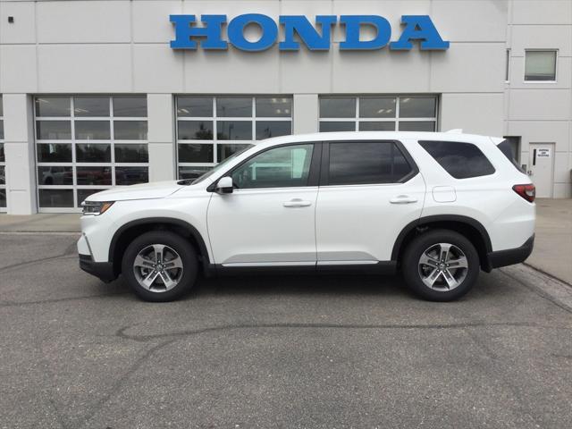 new 2025 Honda Pilot car, priced at $48,235