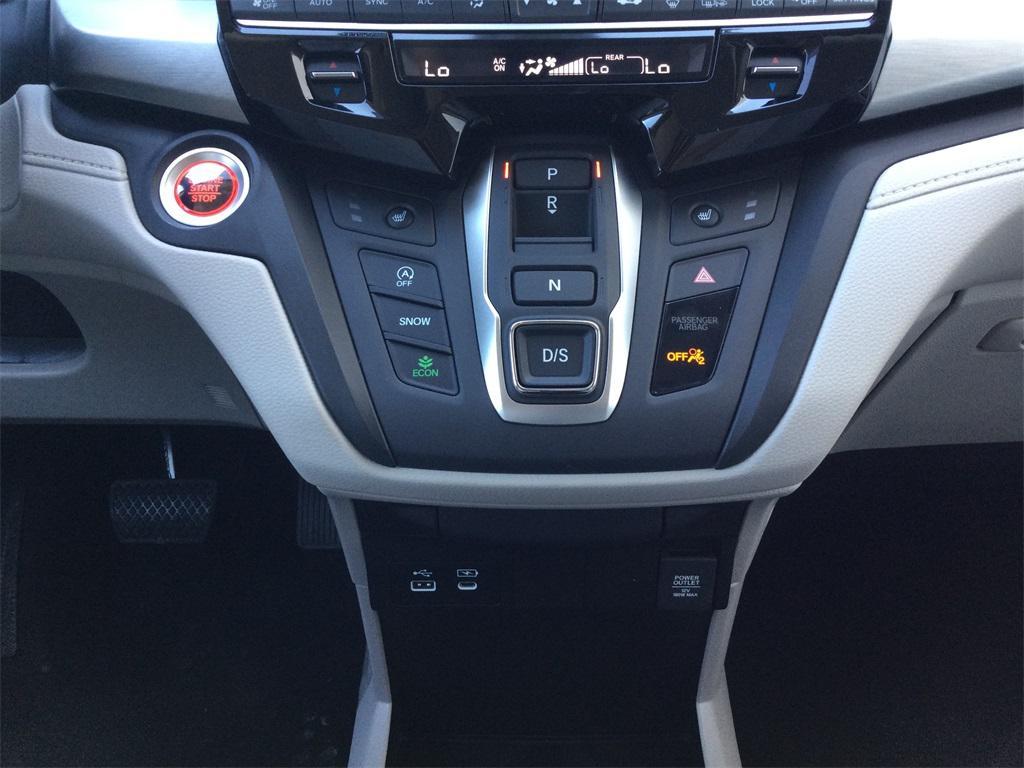 new 2025 Honda Odyssey car, priced at $44,170