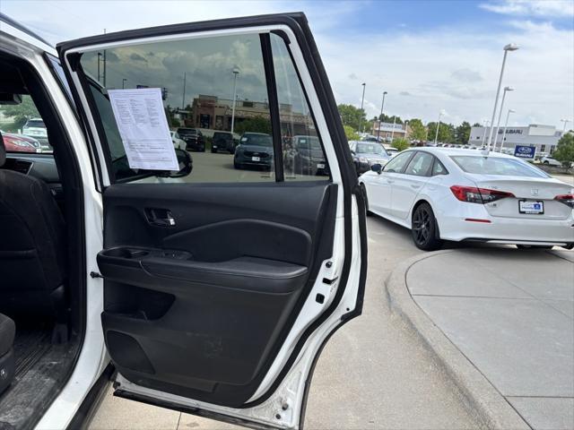 used 2022 Honda Pilot car, priced at $31,991
