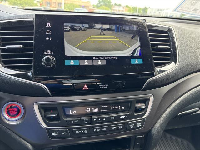 used 2022 Honda Pilot car, priced at $31,991