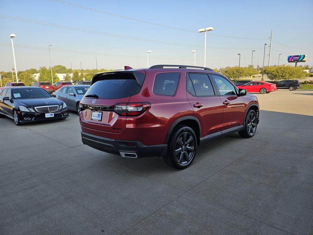 used 2025 Honda Pilot car, priced at $42,995