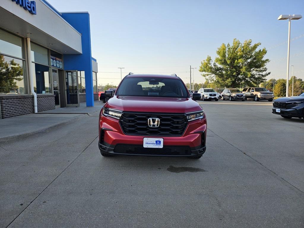 used 2025 Honda Pilot car, priced at $42,995