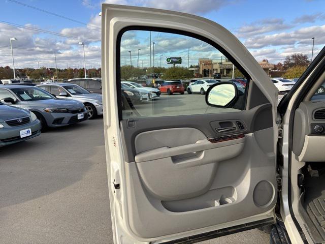 used 2011 Chevrolet Tahoe car, priced at $10,400