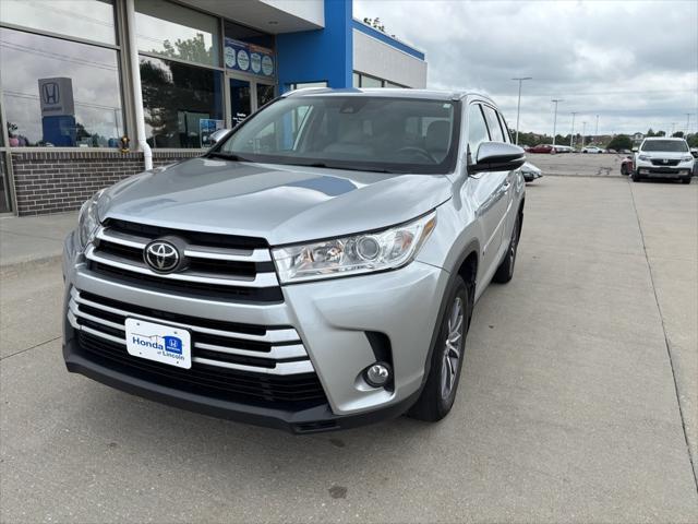 used 2019 Toyota Highlander car, priced at $30,471