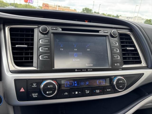 used 2019 Toyota Highlander car, priced at $29,731