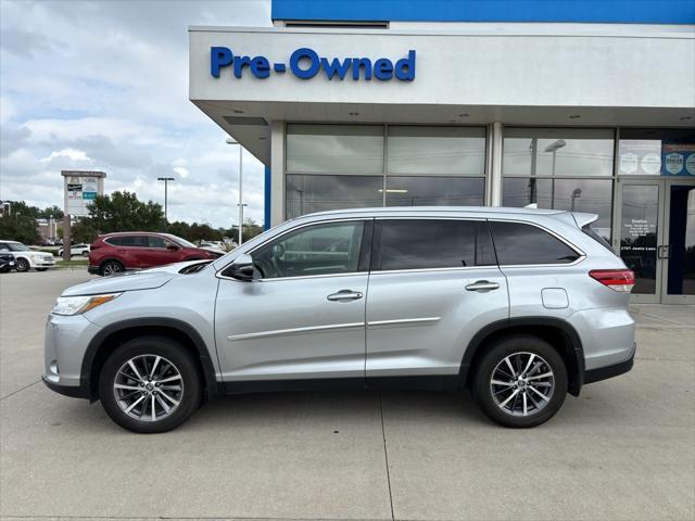 used 2019 Toyota Highlander car, priced at $29,731