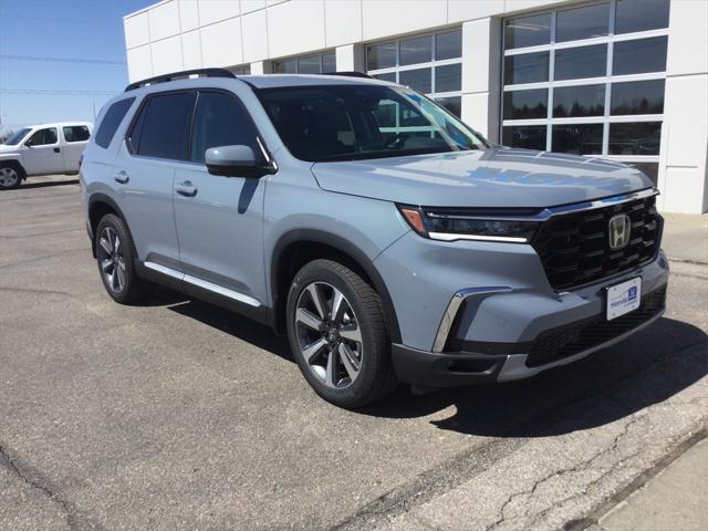 new 2025 Honda Pilot car, priced at $54,985