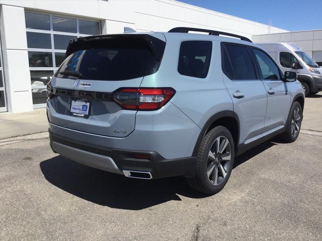 new 2025 Honda Pilot car, priced at $54,985