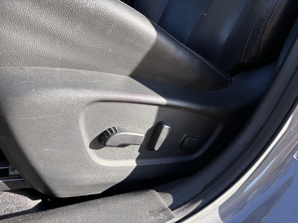 used 2020 Nissan Rogue car, priced at $21,371