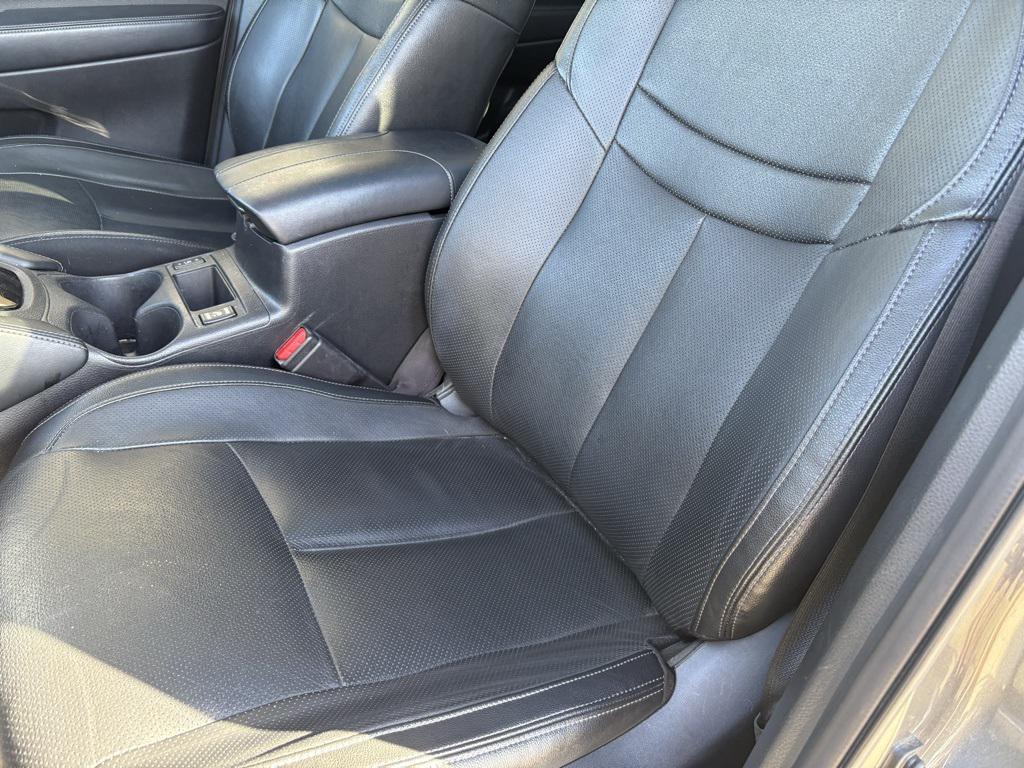 used 2020 Nissan Rogue car, priced at $21,371