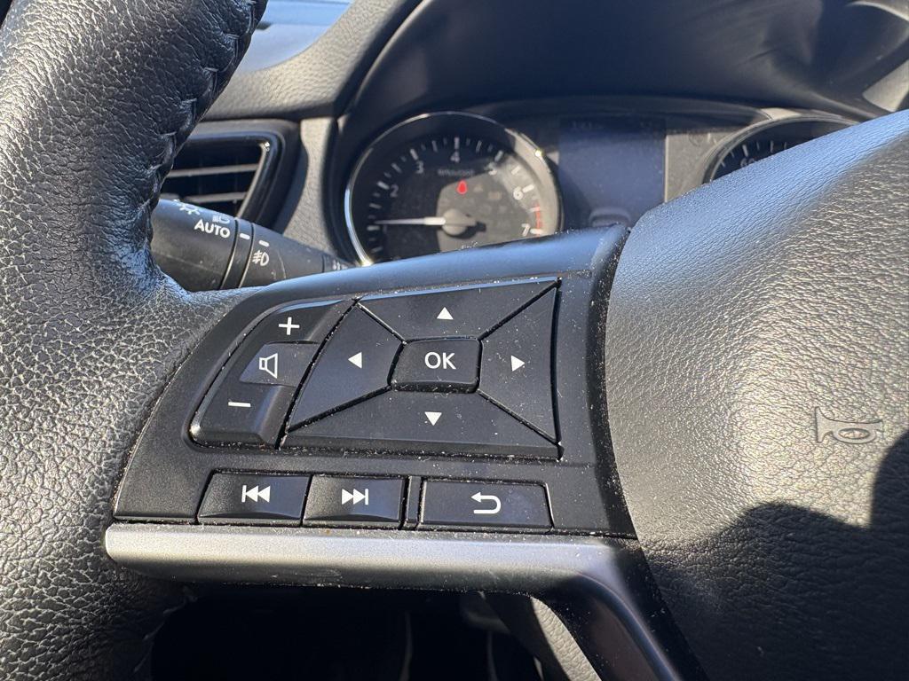 used 2020 Nissan Rogue car, priced at $21,371