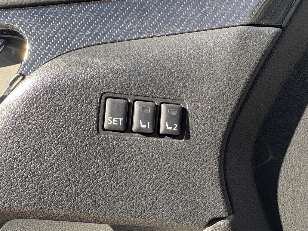 used 2020 Nissan Rogue car, priced at $21,371