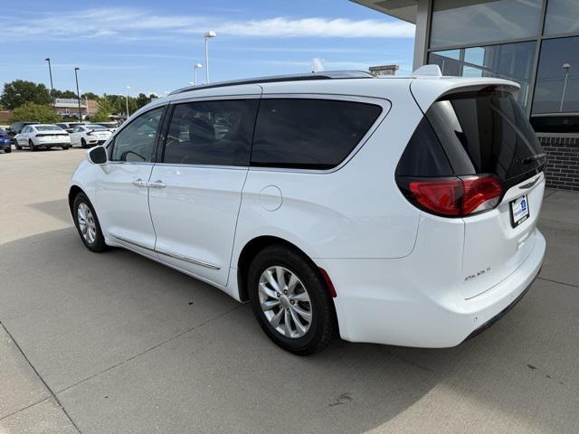 used 2018 Chrysler Pacifica car, priced at $12,900