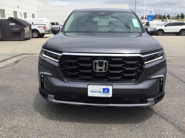 new 2025 Honda Pilot car, priced at $48,795