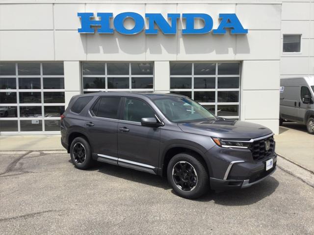 new 2025 Honda Pilot car, priced at $48,795