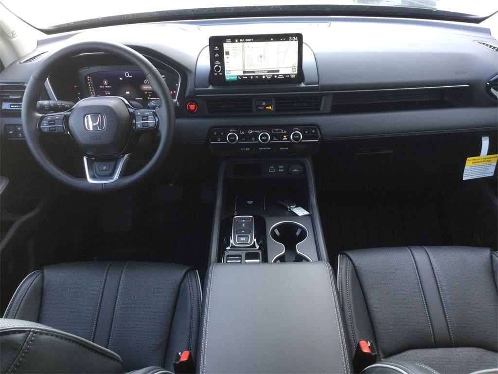 new 2025 Honda Pilot car, priced at $55,030