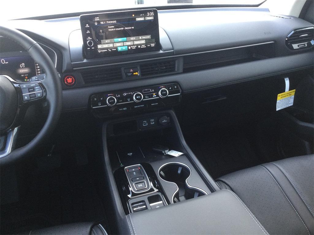 new 2025 Honda Pilot car, priced at $55,030