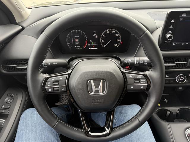 used 2025 Honda HR-V car, priced at $30,995