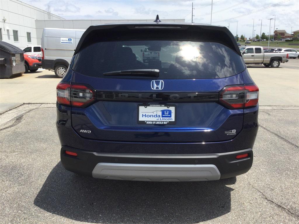 new 2025 Honda Pilot car, priced at $47,825