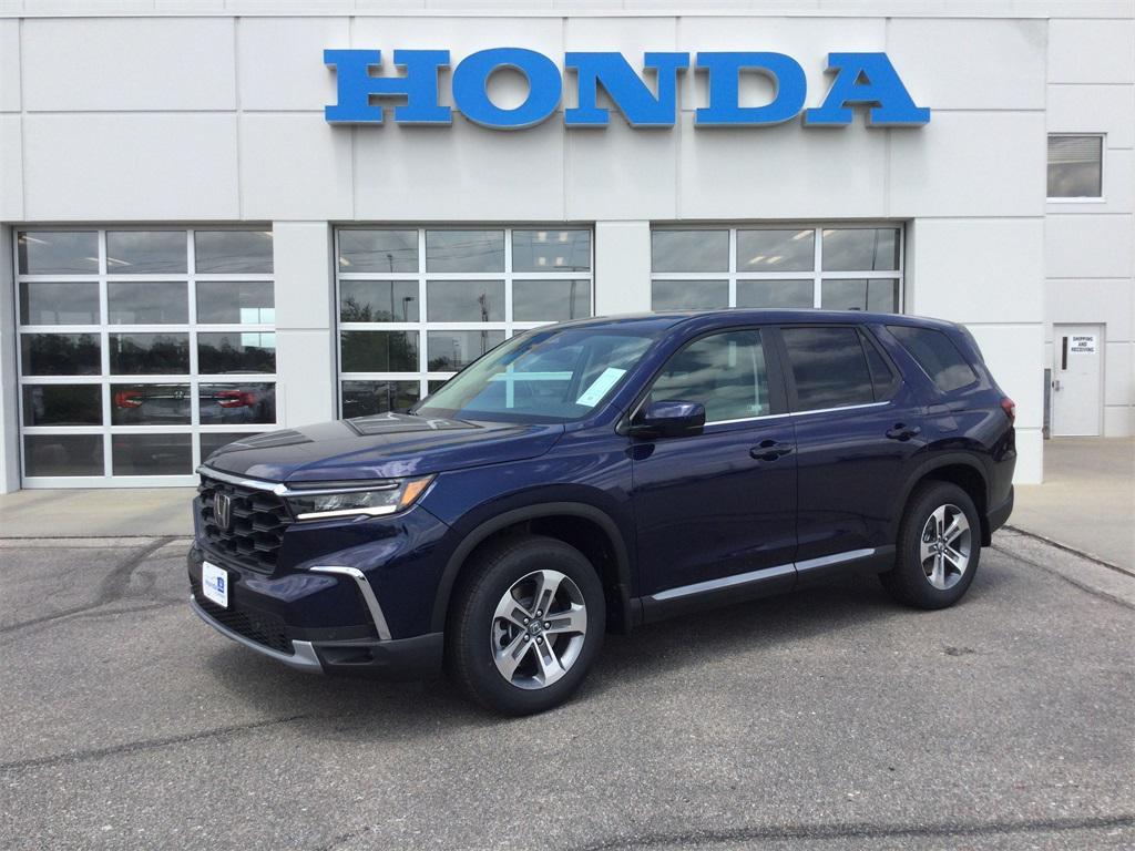 new 2025 Honda Pilot car, priced at $47,825
