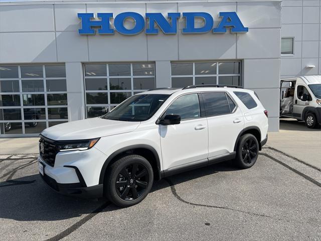 new 2025 Honda Pilot car, priced at $57,215