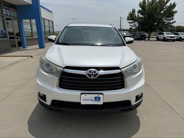 used 2016 Toyota Highlander car, priced at $16,900