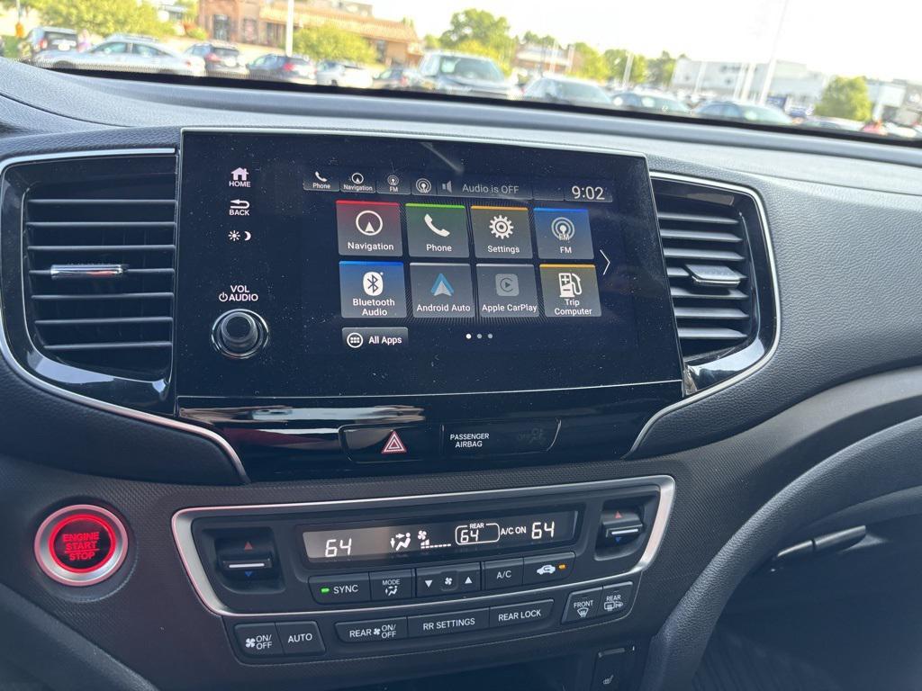 used 2022 Honda Pilot car, priced at $37,991
