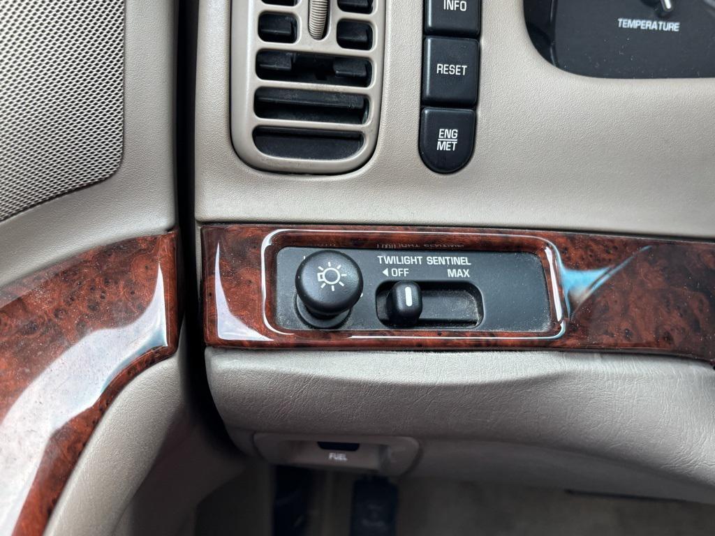 used 1998 Buick Park Avenue car, priced at $4,400