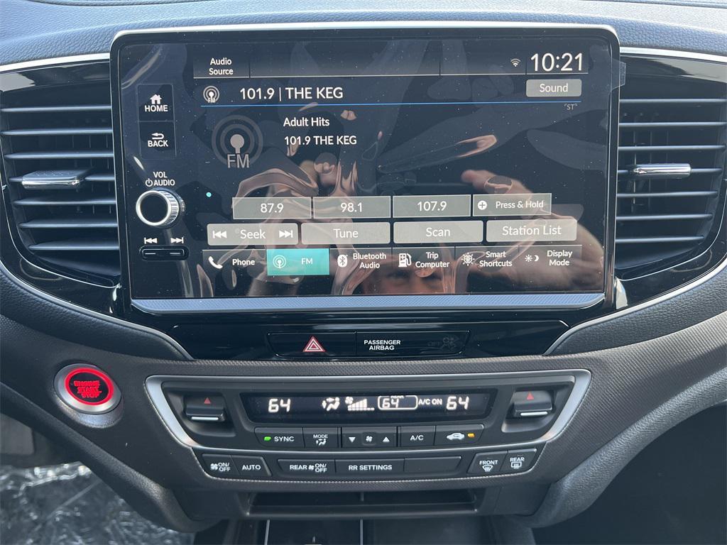 new 2025 Honda Ridgeline car, priced at $44,035