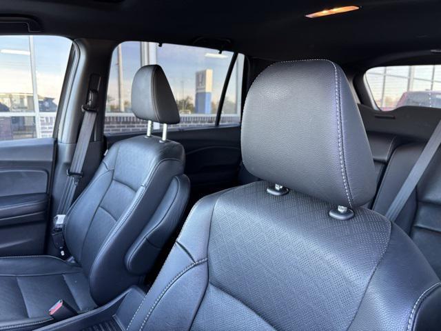 used 2023 Honda Passport car, priced at $39,471