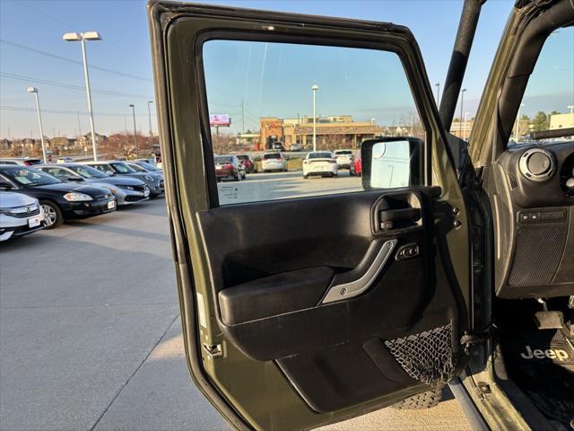 used 2015 Jeep Wrangler Unlimited car, priced at $22,400