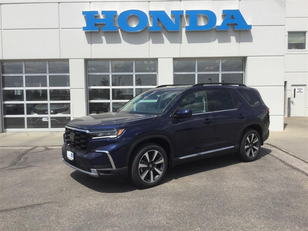 new 2025 Honda Pilot car, priced at $54,575