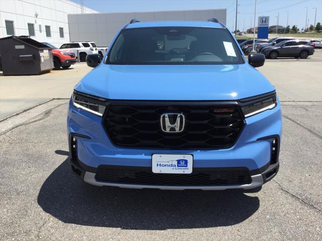 new 2025 Honda Pilot car, priced at $51,735