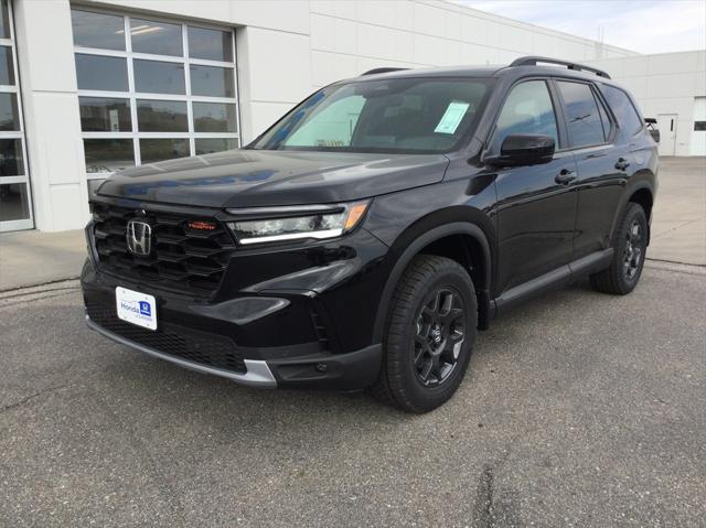 new 2025 Honda Pilot car, priced at $50,795