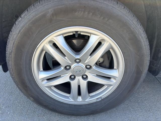 used 2012 Hyundai Santa Fe car, priced at $6,900
