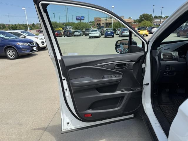 used 2022 Honda Passport car, priced at $36,931