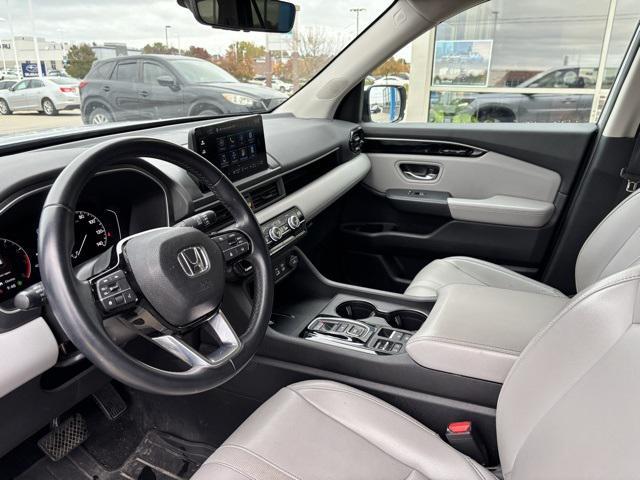 used 2023 Honda Pilot car, priced at $35,591