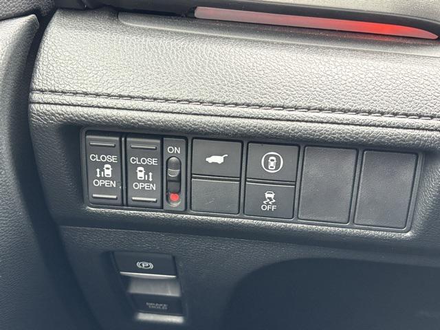 used 2023 Honda Odyssey car, priced at $37,321