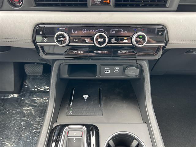 new 2025 Honda Pilot car, priced at $52,950