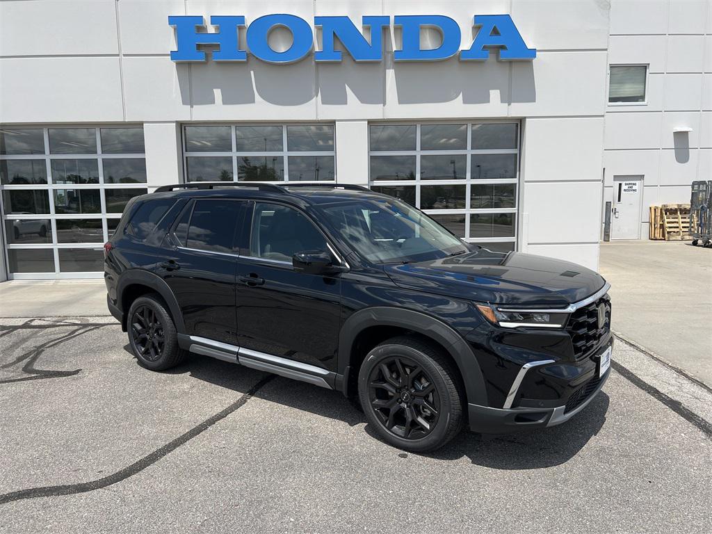 new 2025 Honda Pilot car, priced at $53,800