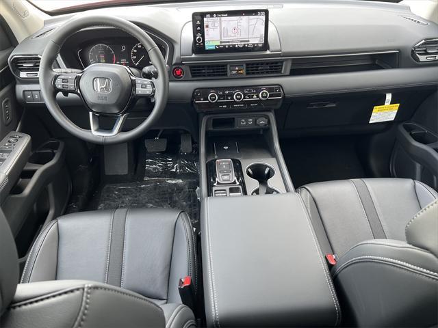 new 2025 Honda Pilot car, priced at $53,800