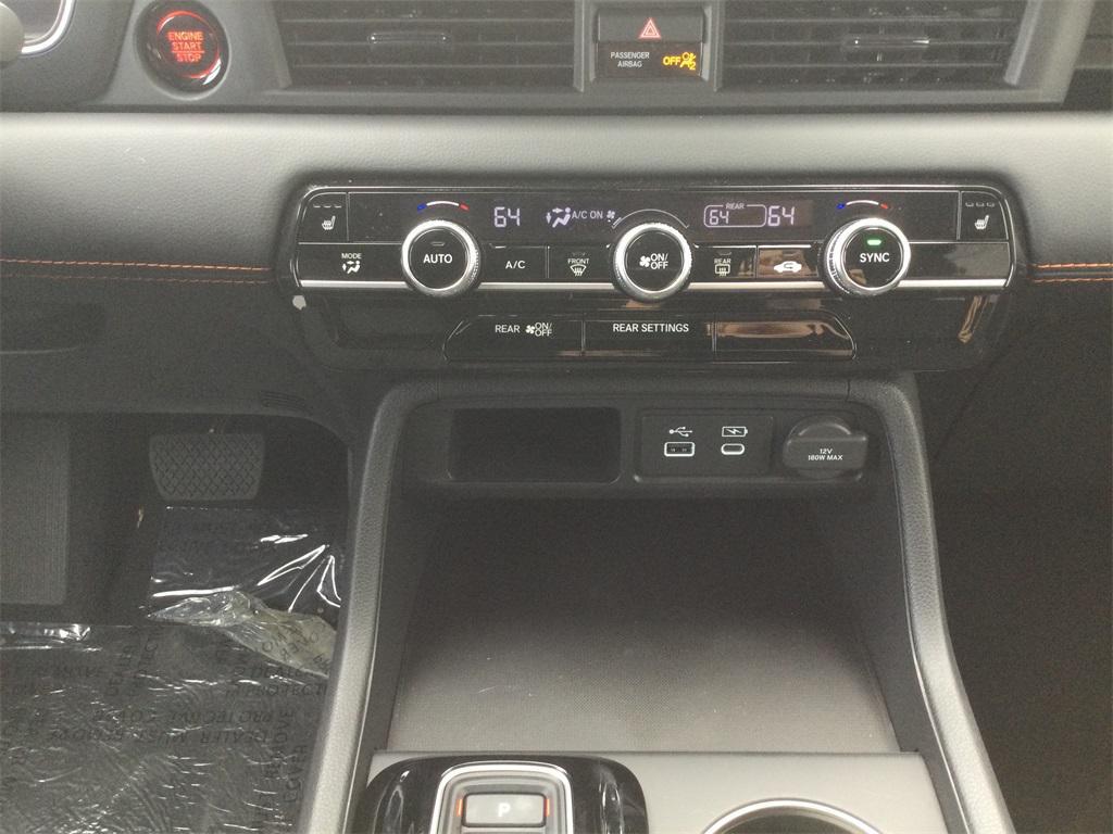 new 2025 Honda Pilot car, priced at $41,986