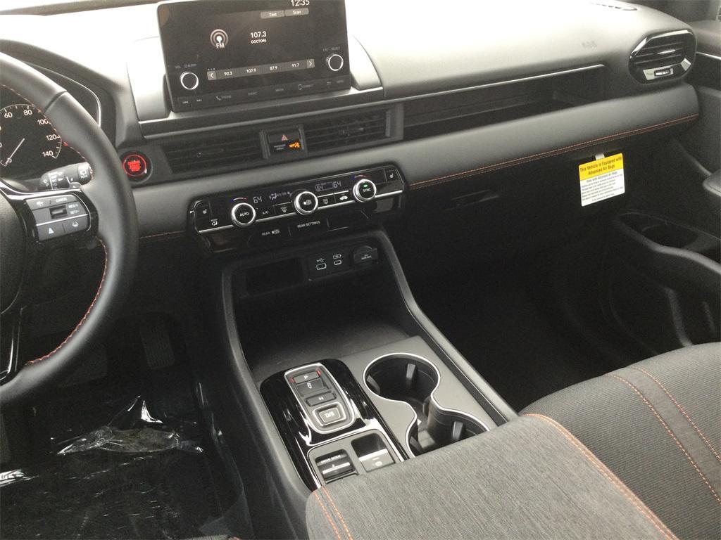 new 2025 Honda Pilot car, priced at $41,986