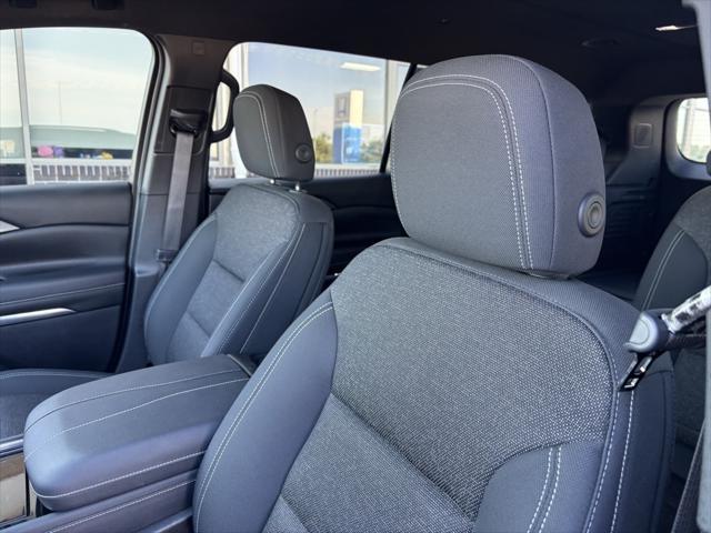 used 2024 Chevrolet Traverse car, priced at $43,971