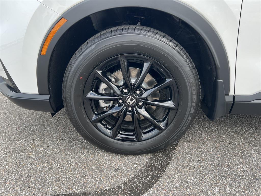 new 2026 Honda CR-V Hybrid car, priced at $39,035