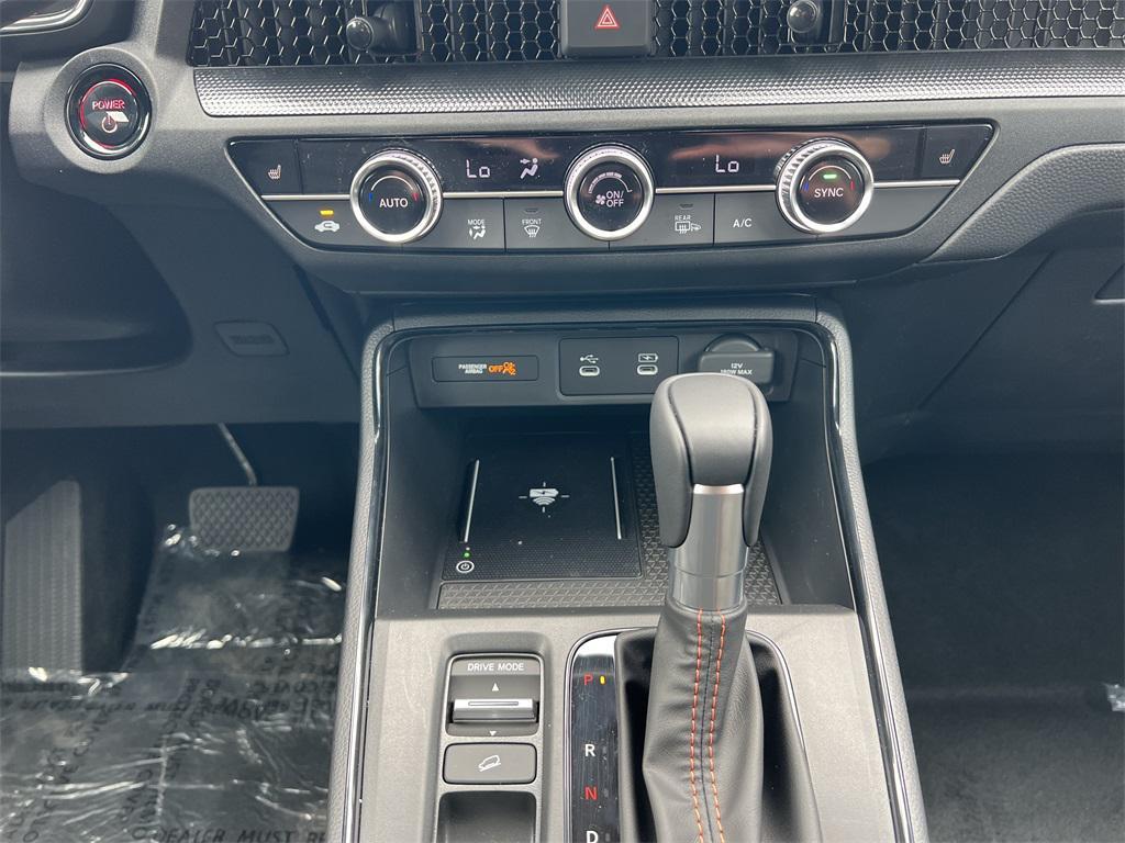 new 2026 Honda CR-V Hybrid car, priced at $39,035