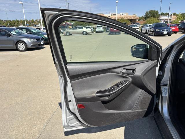 used 2012 Ford Focus car, priced at $5,900