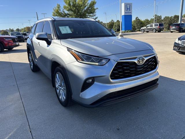 used 2020 Toyota Highlander car, priced at $30,971