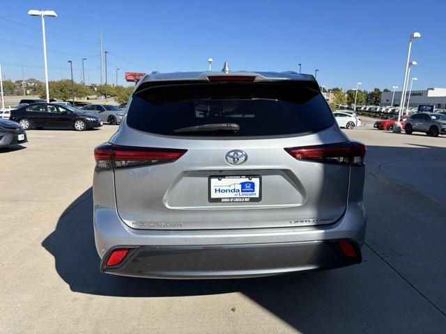 used 2020 Toyota Highlander car, priced at $30,971